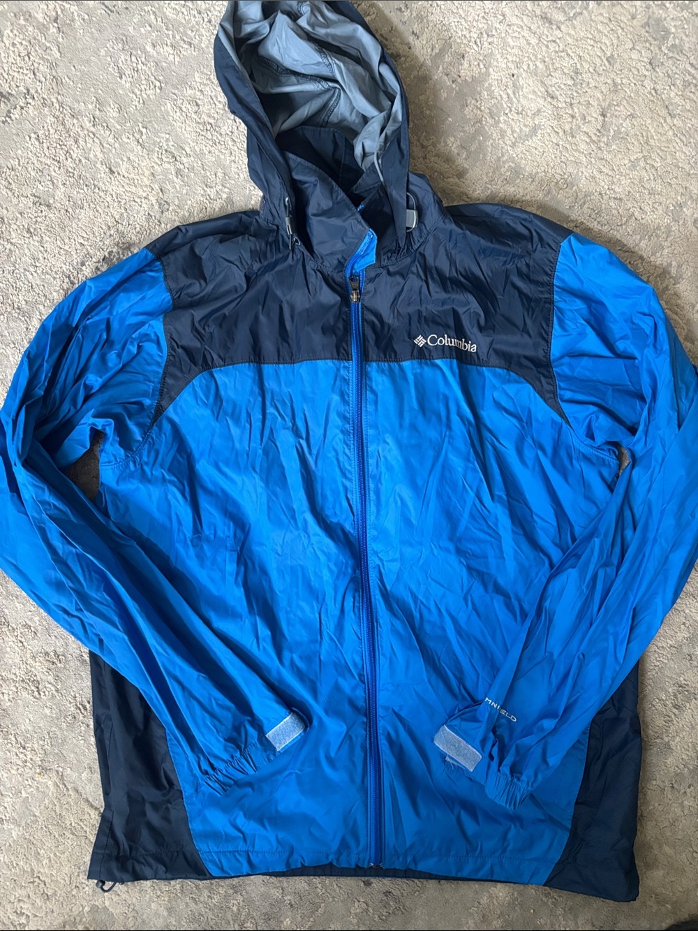 Columbia Two-Tone Blue Hooded Rain Shell